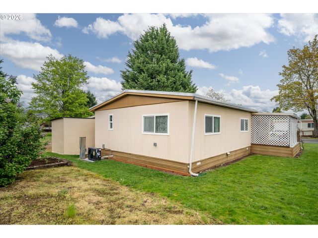 1400 CANDLELIGHT Dr 200, Eugene, OR 97402