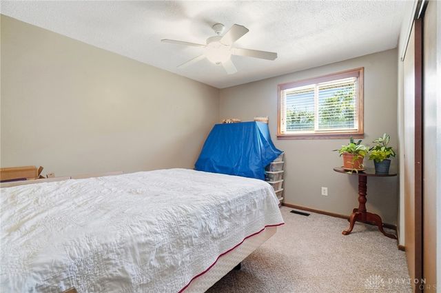 421 Greenport Drive, West Carrollton, OH 45449