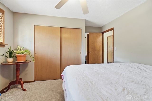 421 Greenport Drive, West Carrollton, OH 45449