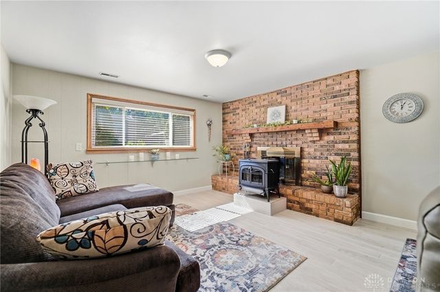 421 Greenport Drive, West Carrollton, OH 45449