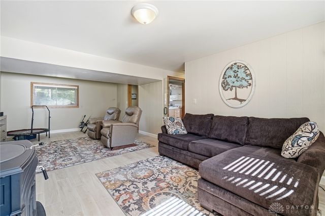 421 Greenport Drive, West Carrollton, OH 45449