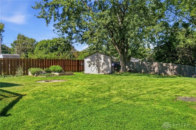 421 Greenport Drive, West Carrollton, OH 45449