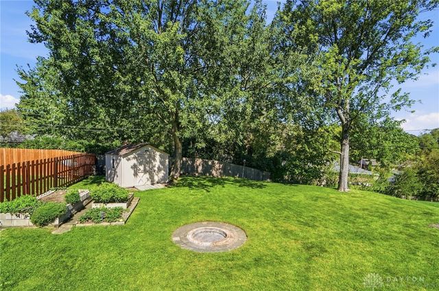421 Greenport Drive, West Carrollton, OH 45449