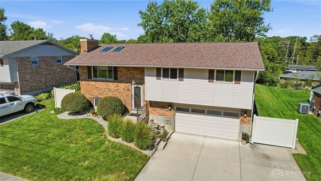 421 Greenport Drive, West Carrollton, OH 45449