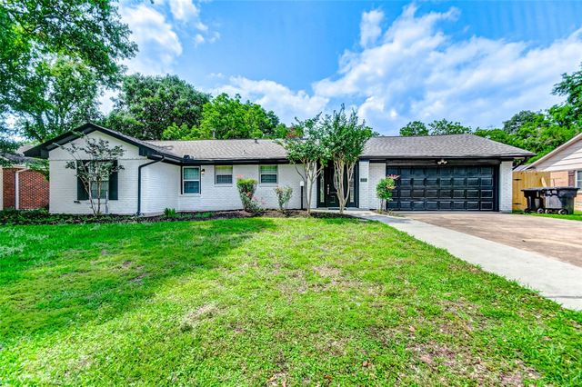 5122 W Bellfort Avenue, Houston, TX 77035
