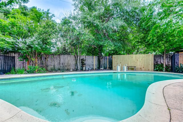 5122 W Bellfort Avenue, Houston, TX 77035