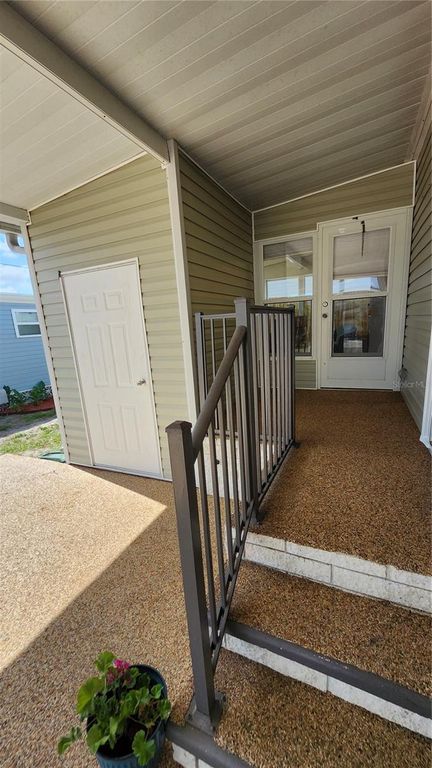 Image 14 of property listing at 1503 23RD AVENUE W, Bradenton, FL 34205