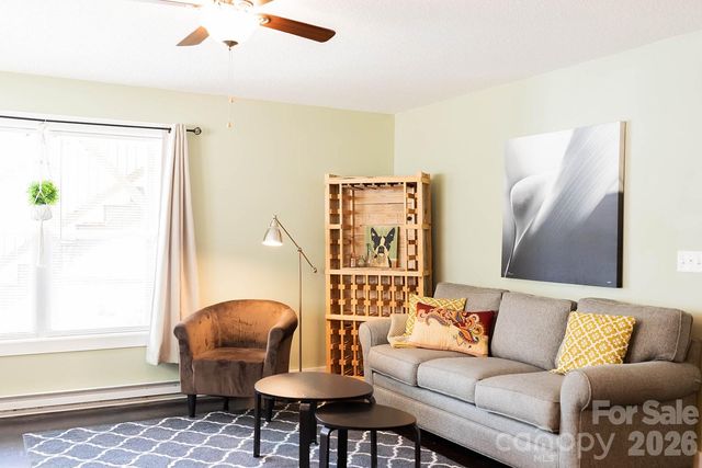 309 London Road, Asheville, NC 28803