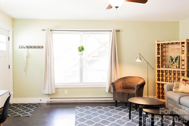 309 London Road, Asheville, NC 28803