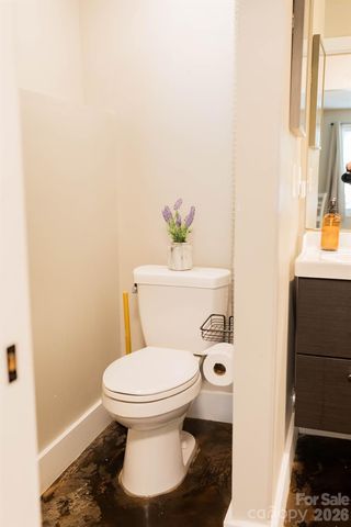 309 London Road, Asheville, NC 28803