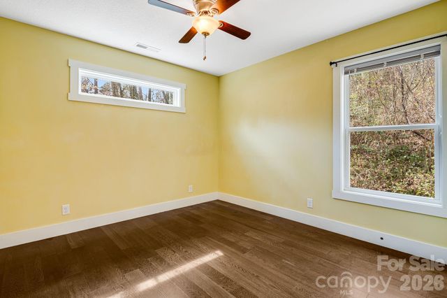 309 London Road, Asheville, NC 28803