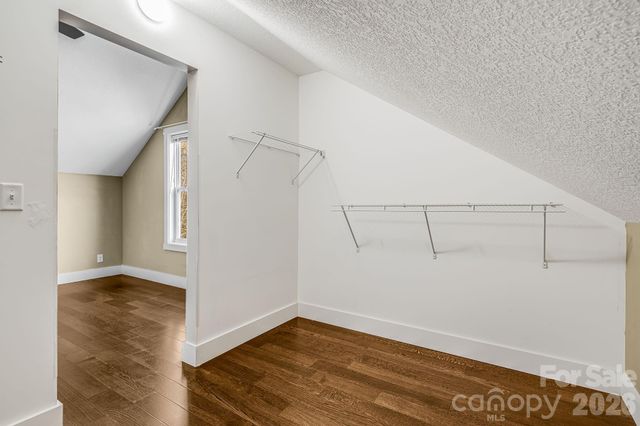 309 London Road, Asheville, NC 28803