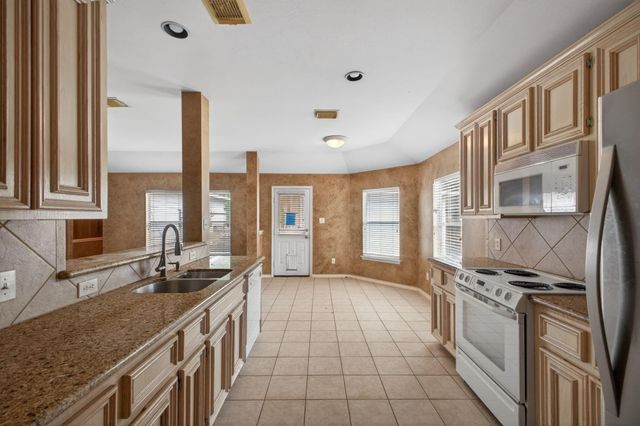 4922 Lawson Lake Lane, Richmond, TX 77407