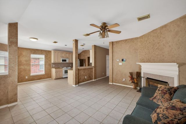 4922 Lawson Lake Lane, Richmond, TX 77407