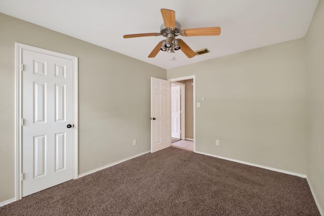 4922 Lawson Lake Lane, Richmond, TX 77407