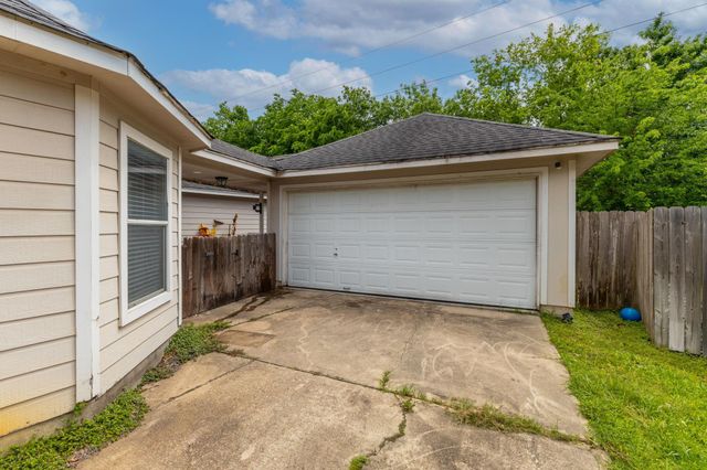 4922 Lawson Lake Lane, Richmond, TX 77407