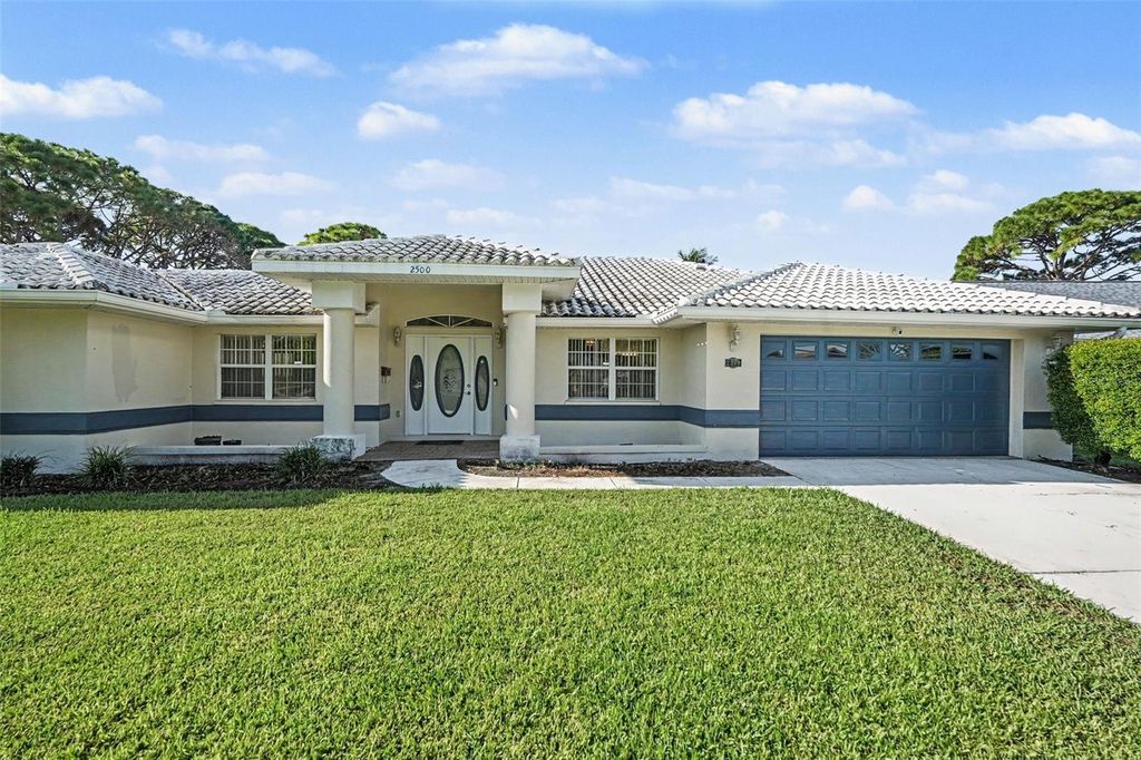 2500 62ND AVENUE S, St Petersburg, FL 33712