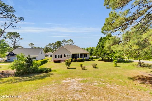 1318 Mona Passage Court, New Bern, NC 28560