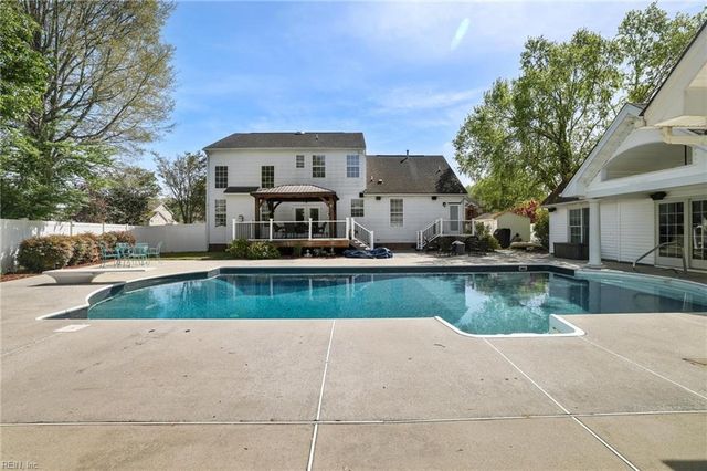 500 Fall Ridge CT, Chesapeake, VA 23322