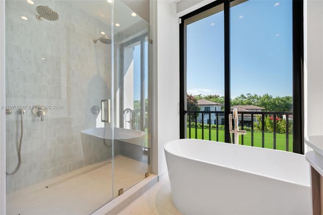 5854 SW 30th St, Miami, FL 33155