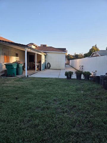 8433 W Alice Ave, Thornton, CA 95686