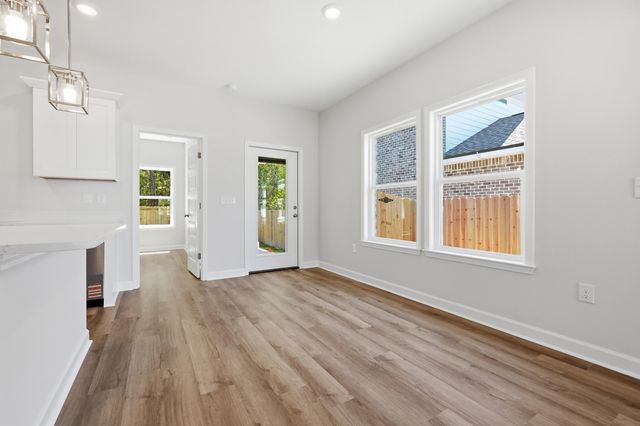 51 Sandhill Court, Freeport, FL 32439