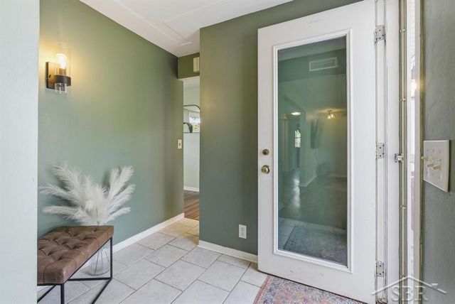 3204 Grant Lane, Midland, MI 48642