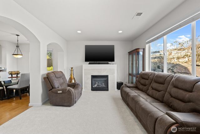 25836 168th Place SE, Covington, WA 98042