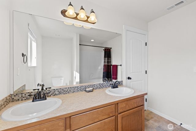 25836 168th Place SE, Covington, WA 98042