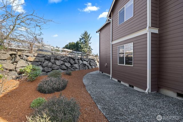 25836 168th Place SE, Covington, WA 98042