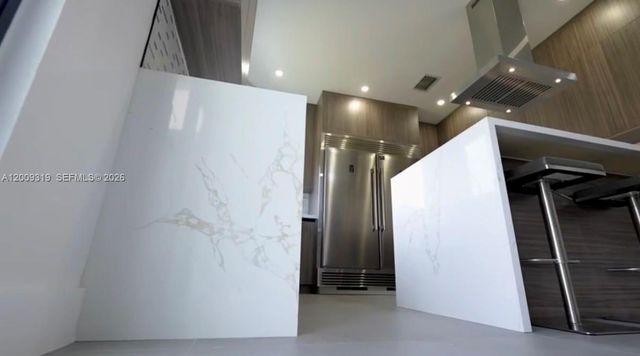 7963 NW 195th Ter, Hialeah, FL 33015