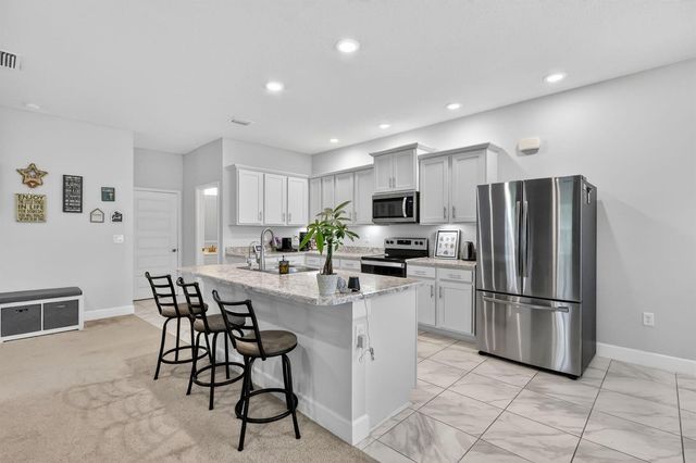 674 NE Turtleback Trail, Port St. Lucie, FL 34983