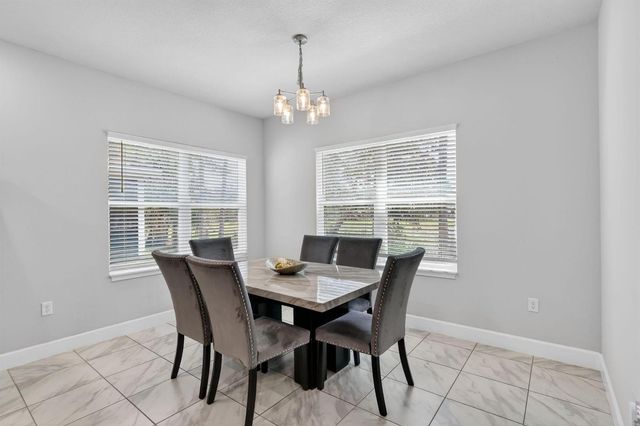674 NE Turtleback Trail, Port St. Lucie, FL 34983