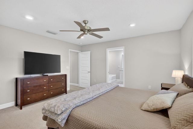 674 NE Turtleback Trail, Port St. Lucie, FL 34983