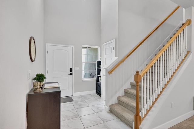 674 NE Turtleback Trail, Port St. Lucie, FL 34983