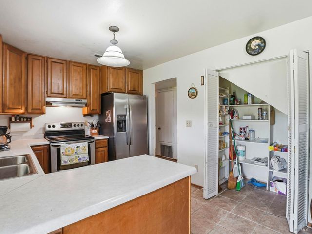 1539 Wellesley Ct, Santa Rosa, CA 95401