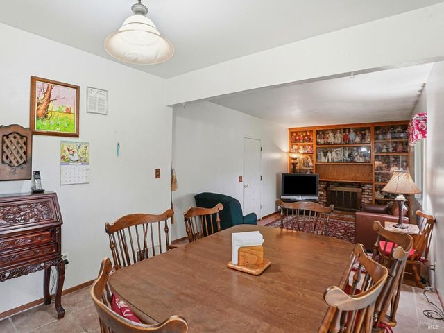 1539 Wellesley Ct, Santa Rosa, CA 95401