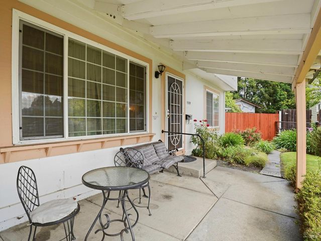 1539 Wellesley Ct, Santa Rosa, CA 95401