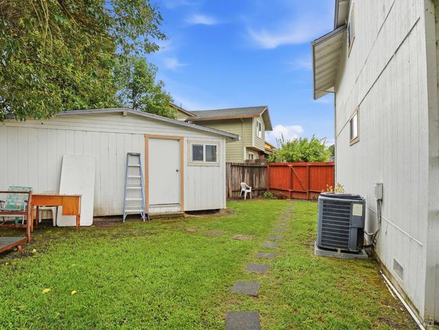 1539 Wellesley Ct, Santa Rosa, CA 95401