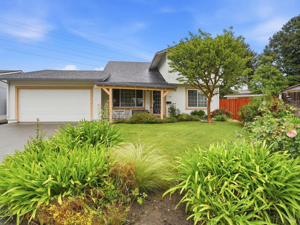 1539 Wellesley Ct, Santa Rosa, CA 95401