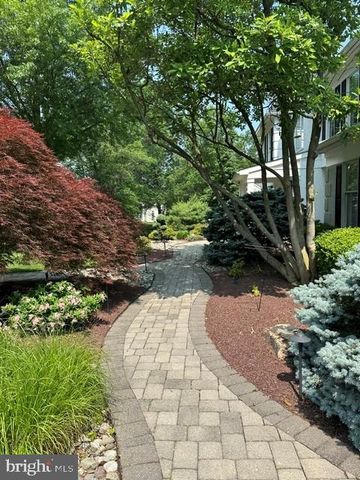 302 MALLARD LN, Langhorne, PA 19047