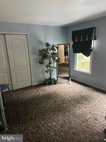 302 MALLARD LN, Langhorne, PA 19047