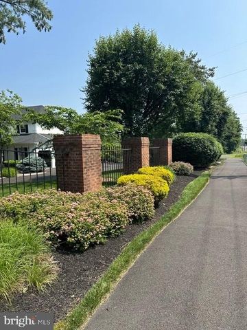 302 MALLARD LN, Langhorne, PA 19047