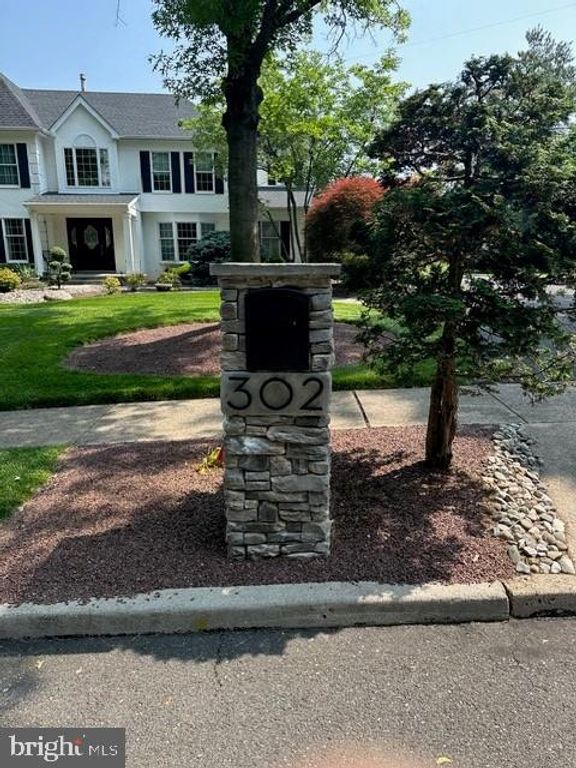 302 MALLARD LN, Langhorne, PA 19047