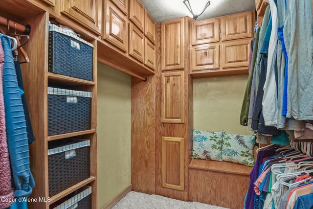 1979 E FALCON CREST RD, Harrison, ID 83833