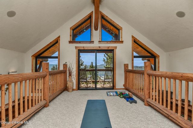 1979 E FALCON CREST RD, Harrison, ID 83833