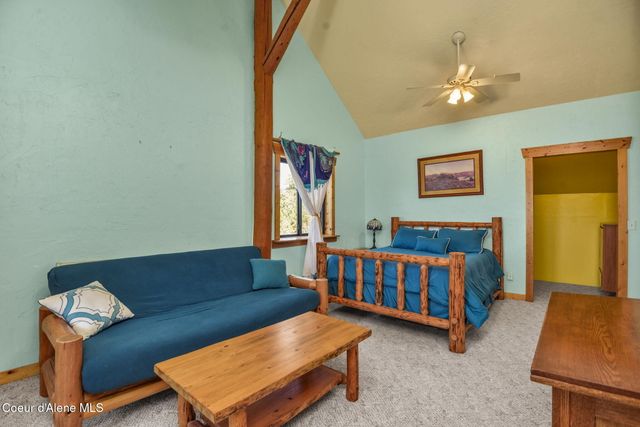 1979 E FALCON CREST RD, Harrison, ID 83833
