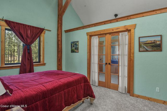 1979 E FALCON CREST RD, Harrison, ID 83833