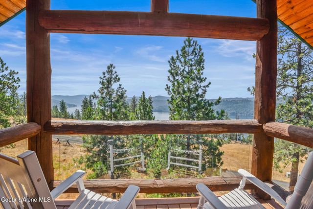 1979 E FALCON CREST RD, Harrison, ID 83833