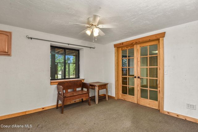 1979 E FALCON CREST RD, Harrison, ID 83833